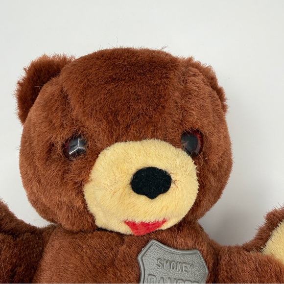 Vintage Ideal Toy Smokey Bear Plush Forest Park Ranger Badge Belt Buckle USA - Picture 3 of 16